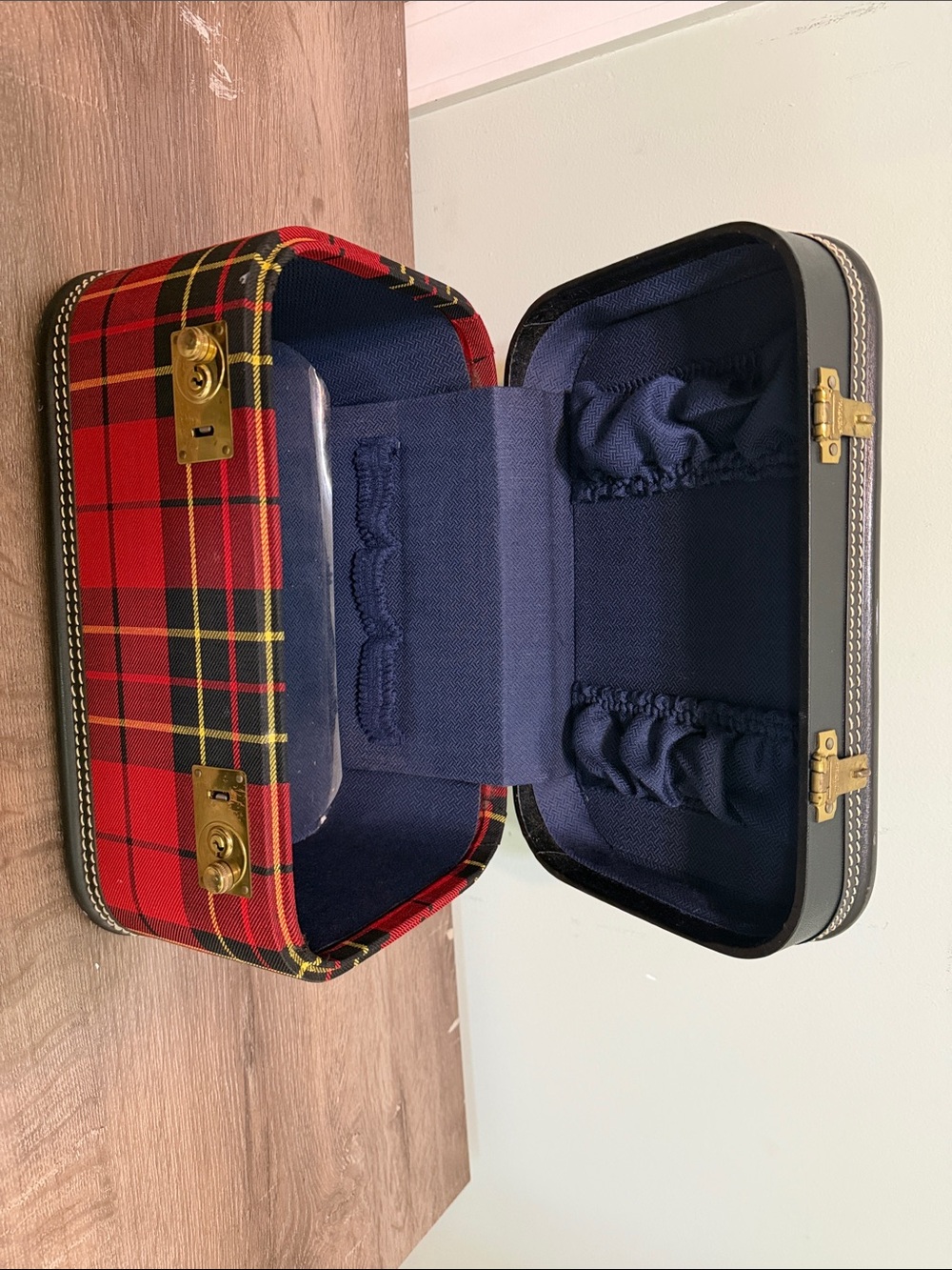 Classic Red Tartan Travel Case - Unbranded
